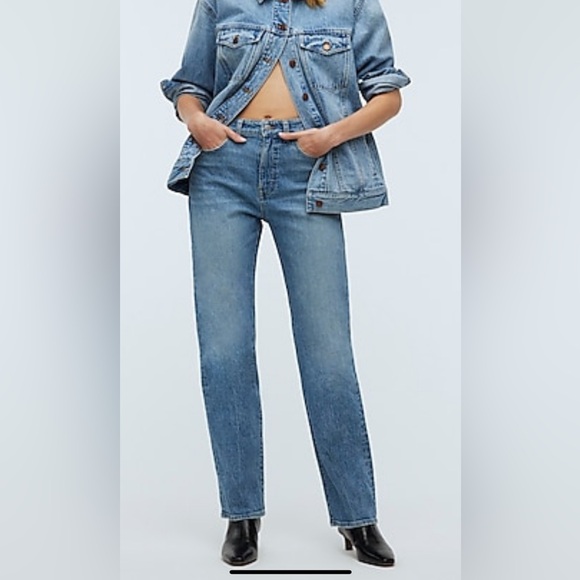 Madewell Denim - Madewell Straight Jeans (Size 25)